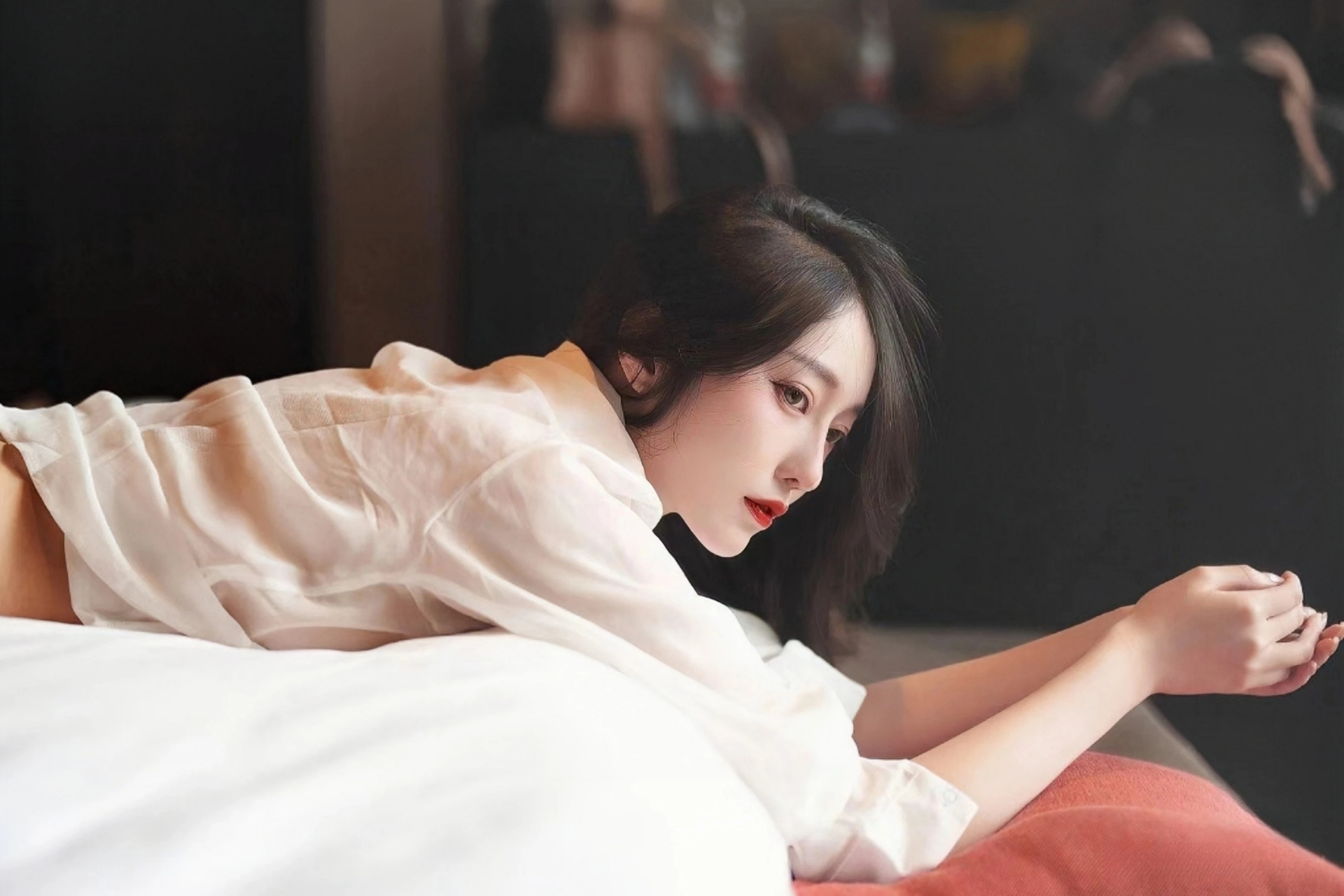 《习近平总书记关于加强和改进民族工作的重要思想学习读本》5种民族文字版出版发行